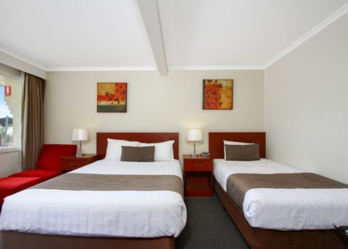 Thunderbird-Motel-Deluxe-Twin-Room