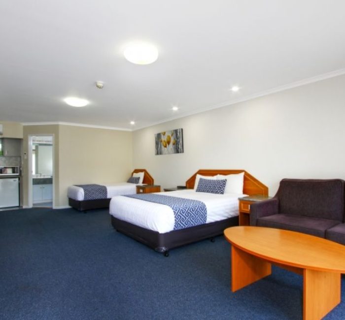 Thunderbird-Motel-Deluxe-Twin-Room2